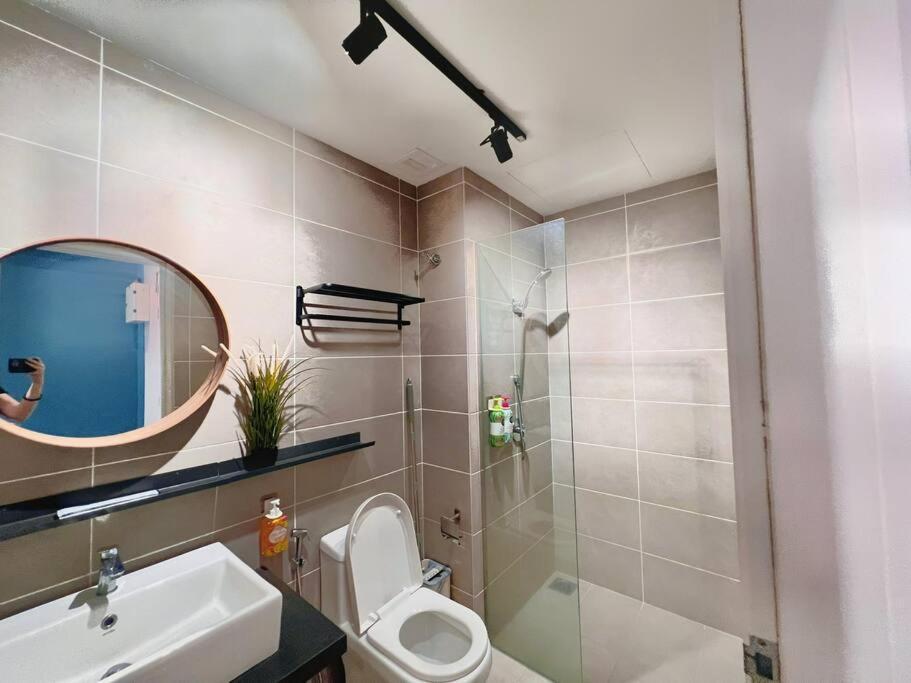 7 Pax Family Connecting Room D'Sara, Direct Link Mrt Kampung Selamat, Near Sungai Buloh & Thomson Hospital Shah Alam Exterior photo