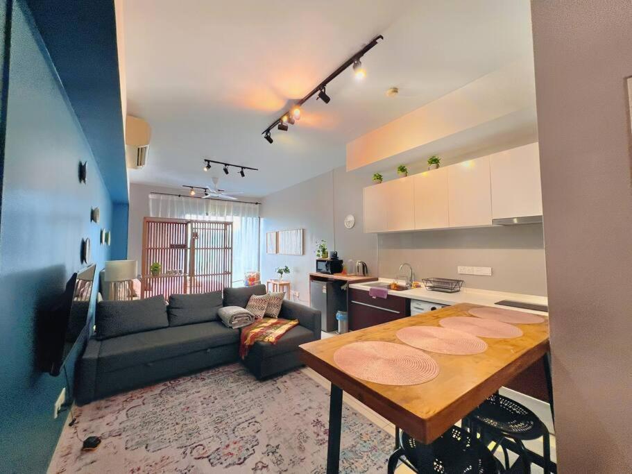 7 Pax Family Connecting Room D'Sara, Direct Link Mrt Kampung Selamat, Near Sungai Buloh & Thomson Hospital Shah Alam Exterior photo