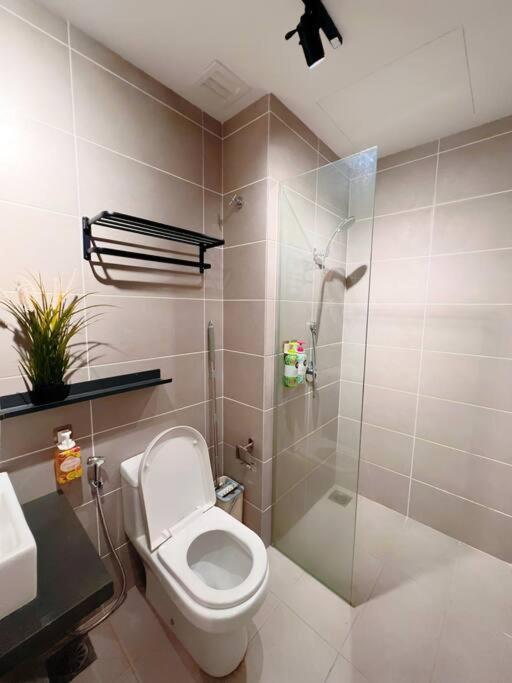 7 Pax Family Connecting Room D'Sara, Direct Link Mrt Kampung Selamat, Near Sungai Buloh & Thomson Hospital Shah Alam Exterior photo