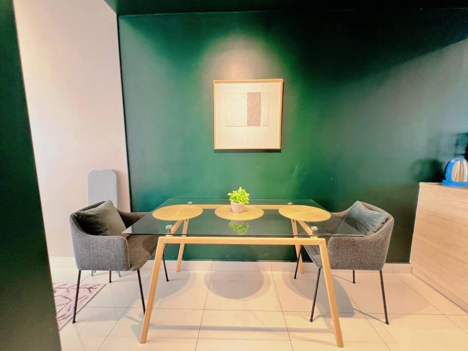 7 Pax Family Connecting Room D'Sara, Direct Link Mrt Kampung Selamat, Near Sungai Buloh & Thomson Hospital Shah Alam Exterior photo