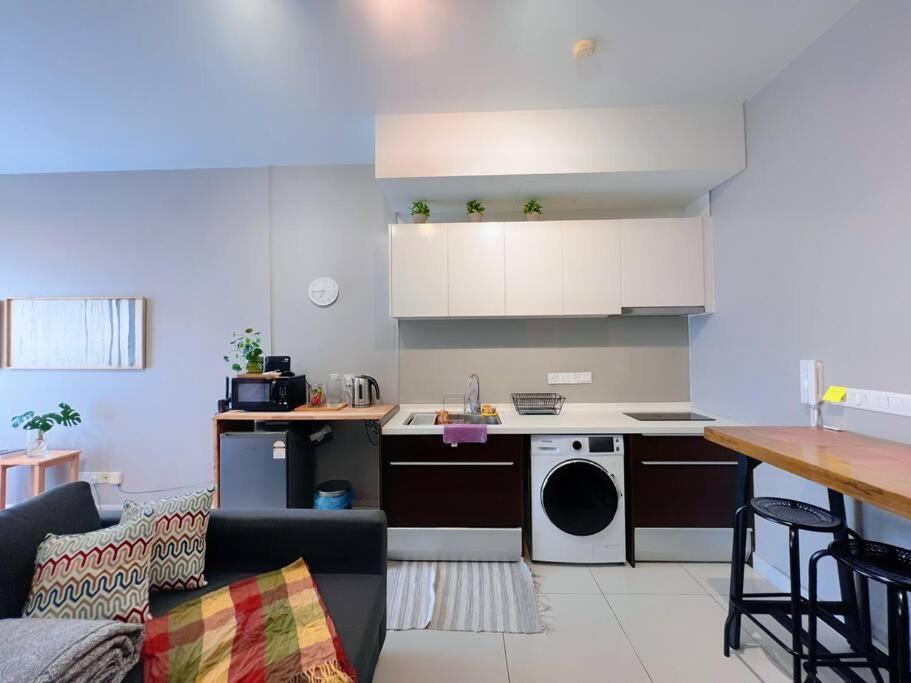 7 Pax Family Connecting Room D'Sara, Direct Link Mrt Kampung Selamat, Near Sungai Buloh & Thomson Hospital Shah Alam Exterior photo